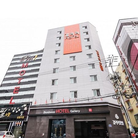 Gallery Hotel Gwangju Metropolitan City Bagian luar foto