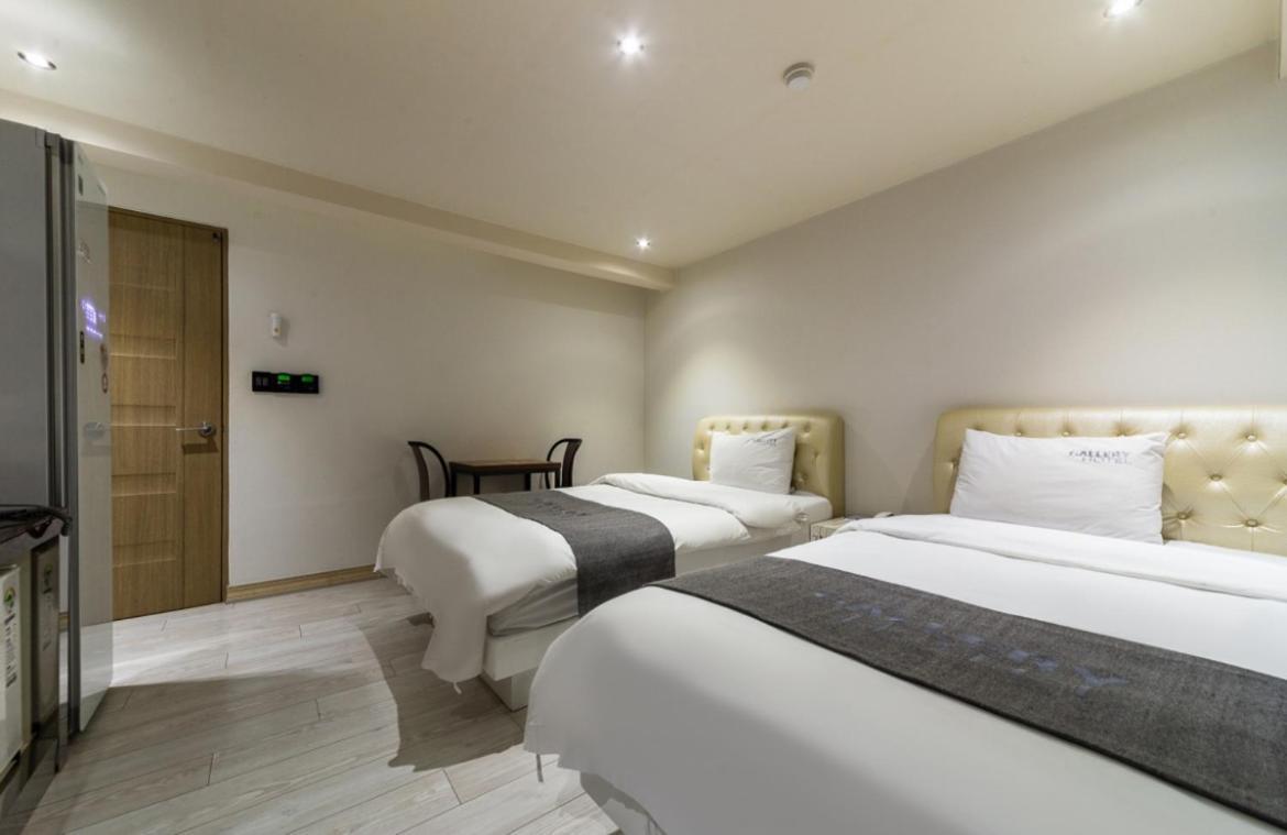 Gallery Hotel Gwangju Metropolitan City Bagian luar foto