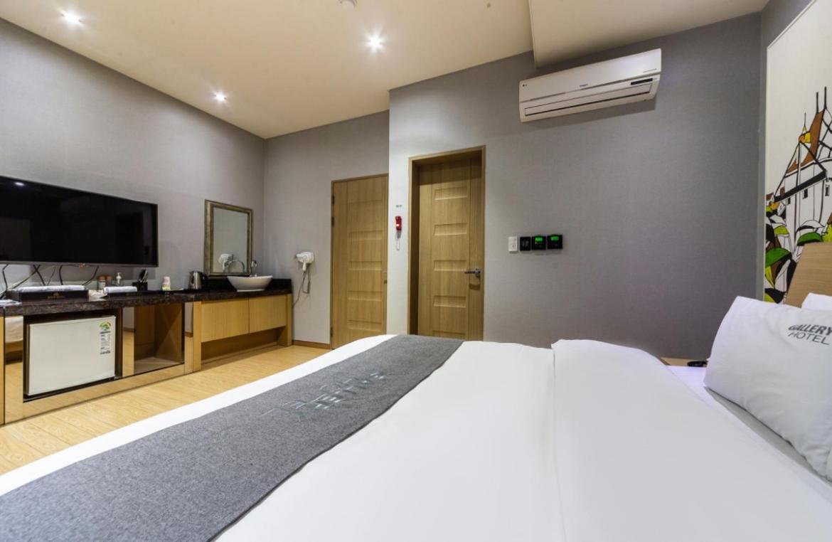Gallery Hotel Gwangju Metropolitan City Bagian luar foto