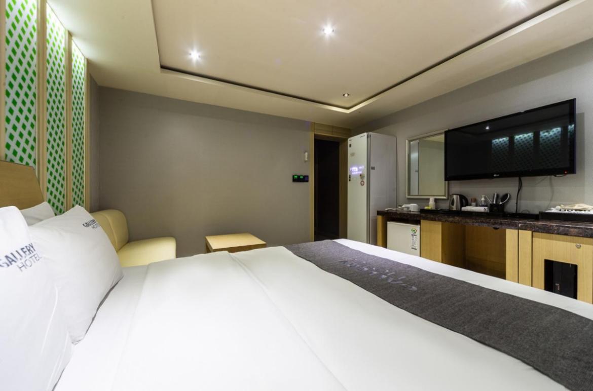 Gallery Hotel Gwangju Metropolitan City Bagian luar foto