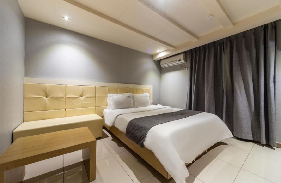 Gallery Hotel Gwangju Metropolitan City Bagian luar foto